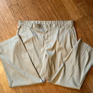 Nike golf dri-fit khaki pants - men’s size 40x30- like new